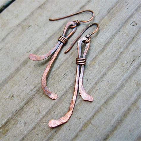 Hammered Antiqued Copper Wire Wrap Dangle Earrings Metallsmycken