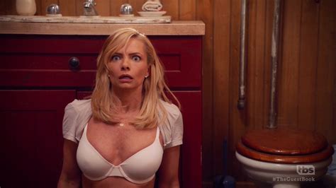 Jaime Pressly Desnuda En The Guest Book