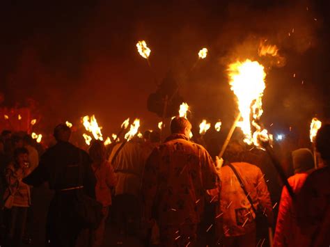 6 Brilliant Bonfire Night Celebrations In The Uk Uk Bonfire Night