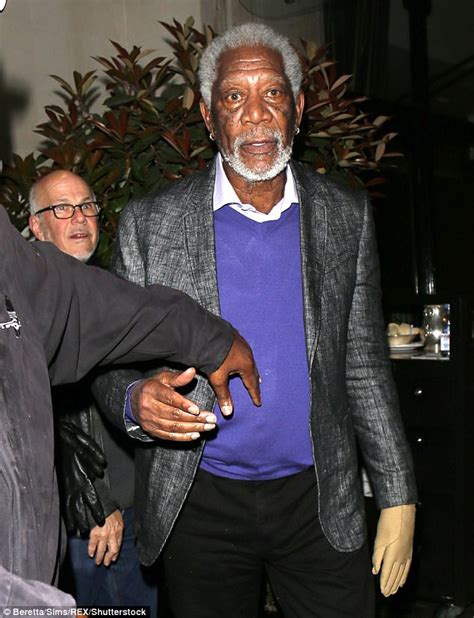 Morgan Freeman Removes Glove From His Paralysed Hand Daily Mail Online
