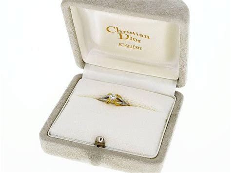 Christian Dior Diamonds 0218 Carat Diamond Platinum 18 Karat Yellow