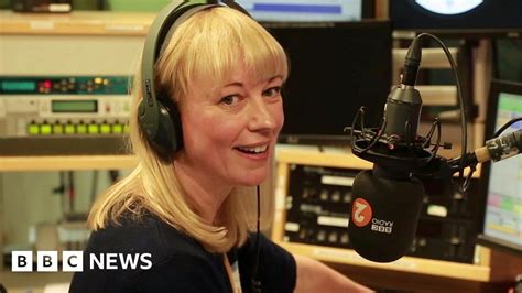 Sara Cox Starts Her New Radio 2 Show Bbc News