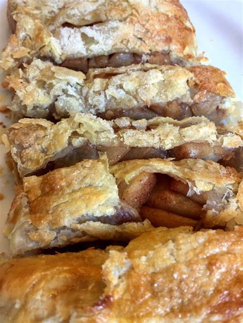Easy Apple Strudel Recipe Made With Frozen Puff Pastry Dough Melanie Cooks