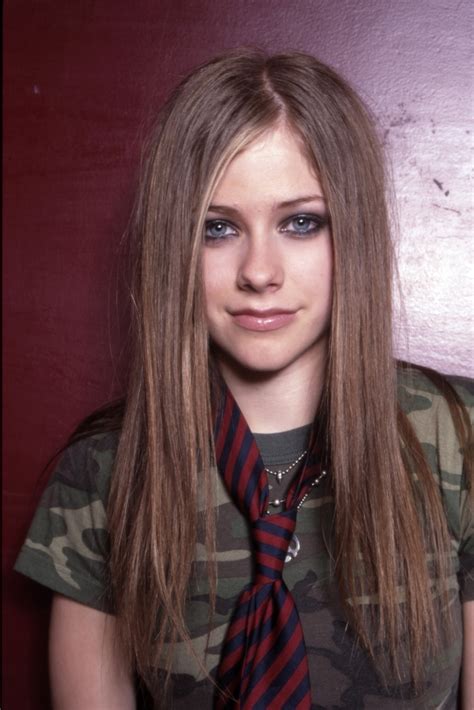Released april 23, 2002 complicated is a song by avril lavigne and was her first single, released in 2002 from her debut album, let go. Avril Lavigne - Photoshoot #004: Alissa Brunelli (2002 ...