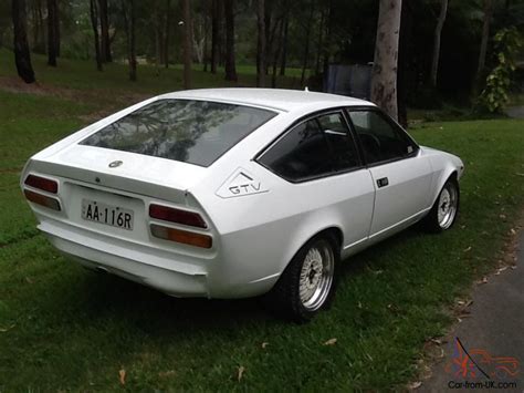 Alfa Romeo Alfetta GTV 2000 1977 2D Coupe 5 SP Manual 2L Twin Carb