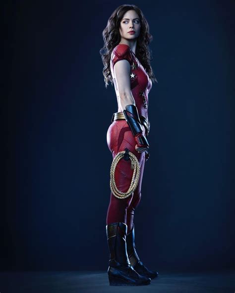 Conor Leslie As Wonder Girl In Titans Season 2