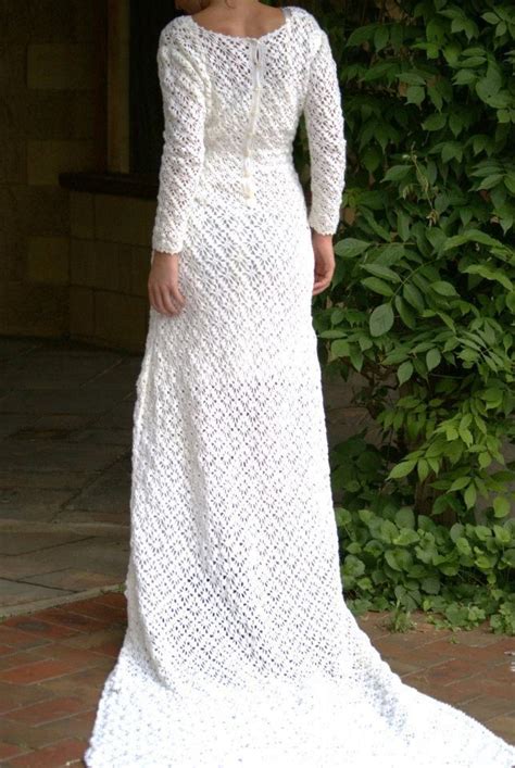 And we have so many diverse of styles, such as vintage wedding dress, short wedding dress. Amazing hand crocheted Wedding dress with train! I once ...