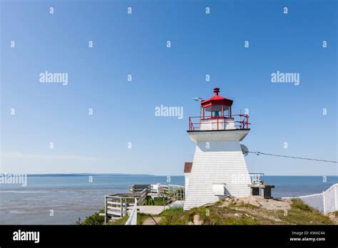 Cape Enrage Lighthouse In The Bay Of Fundy New Brunswick Canada Stock