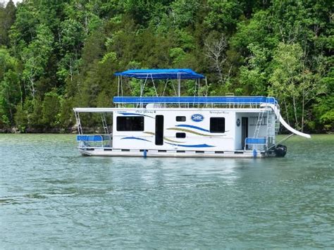 If you are looking for a rental houseboat for a family vacation or a houseboat for friends getting together. Houseboats: Houseboats Dale Hollow For Sale