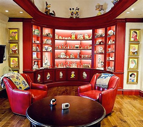 25 Disney Inspired Rooms That Celebrate Color And Creativity