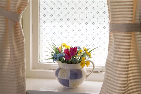How To Apply Static Cling Window Film Ideas And Advice Diy At Bandq