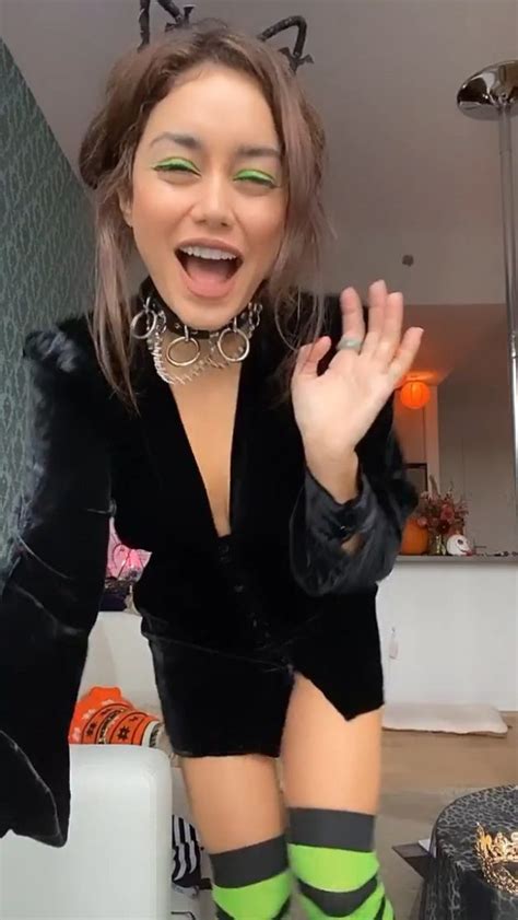 Vanessa Hudgens New Sex Look For Halloween