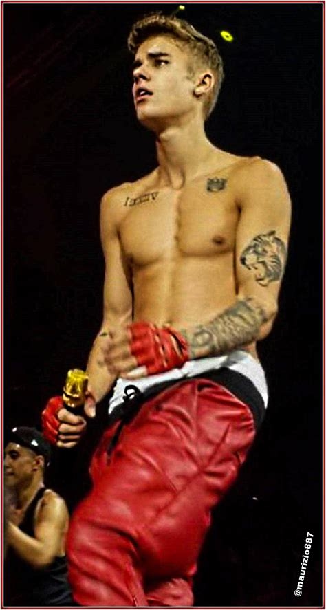 Listen to content by justin bieber. justin bieber Shirtless, 2013 - Justin Bieber Photo (34968608) - Fanpop