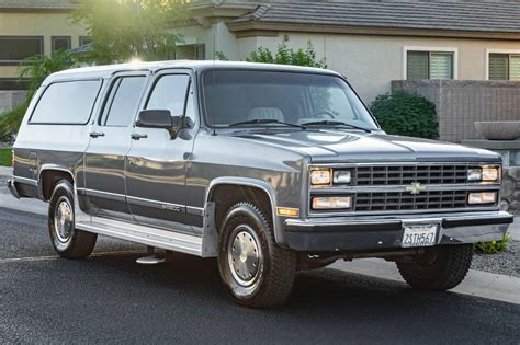 1990 Chevrolet Suburban 2500 For Sale Cars And Bids