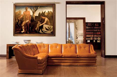 I letti matrimoniali moderni sono letti di design che offrono un'ampia scelta sia per quel che riguarda i materiali, sia per la struttura e la forma. Divani di Lusso: le Migliori Marche per Arredi da Sogno ...