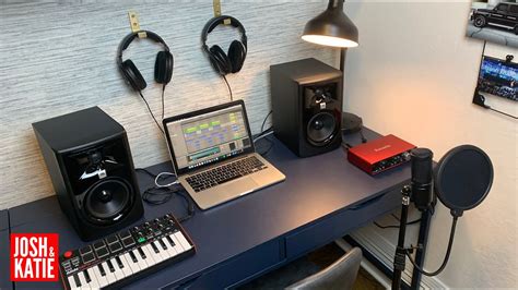This can come from large rooms, empty apartments, or from clearing furniture out of a room to create a studio setup. Minimalist Music Production Set Up 2020 | APARTMENT MUSIC ...