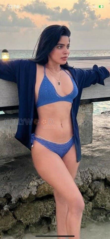 Actress Divya Bharathi Maldives Bikini Stills 07 183082 Kollywood Zone