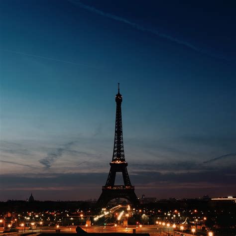 2932x2932 Eiffel Tower Night Time Clear Sky Ipad Pro Retina Display Hd