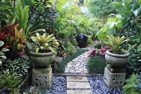 Mainly, this look can be achieved by using certain plant choices, decorative items, and other things like water features common to the island of bali. Balinese Inspired Garden | Bali Inspired | Pinterest ...