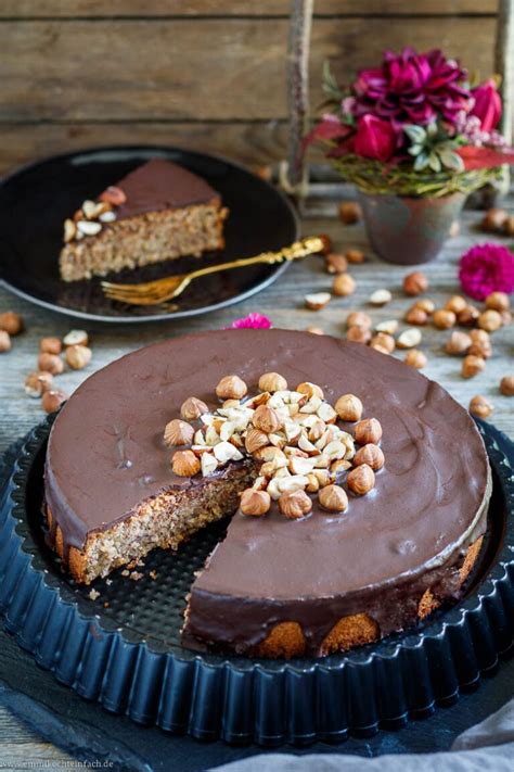 Saftiger Nusskuchen ohne Mehl