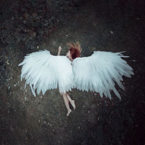 Фото девушки ангелы без лица на аву Портал современных аватарок и картинок