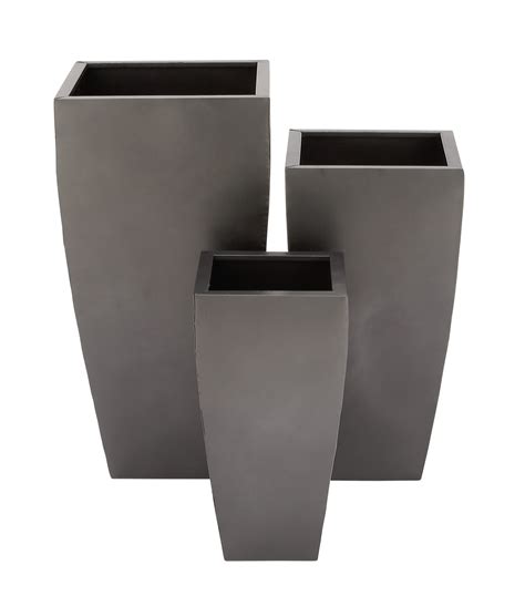 Decmode - Contemporary Large Black Metal Indoor & Outdoor Planters