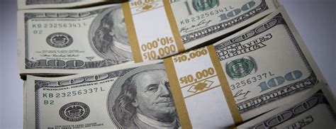 Cravath Senior Associate Salaries Surpass Milbank, Test Rivals : r/biglaw