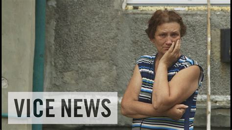 Donetsk Residents Sift Through The Rubble Russian Roulette Dispatch 69 Youtube