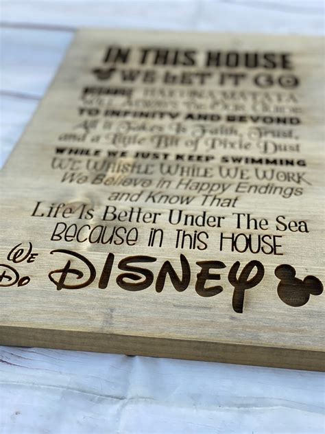 We Do Disney Sign We Do Disney In This House Disney Quotes Etsy