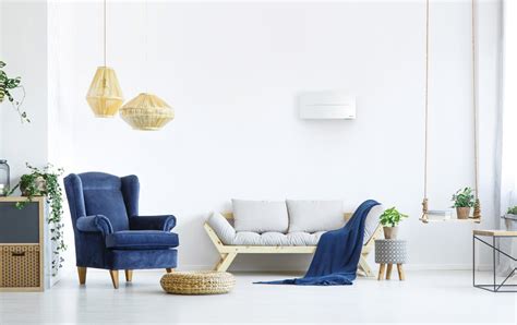 Esistono anche le pompe di calore che riscaldano l'acqua e vengono collegate ai termosifoni o meglio ad impianti a pavimento (funzionanamento migliore a bassa temperatura). Come riscaldare casa a costo zero | Come ristrutturare la ...