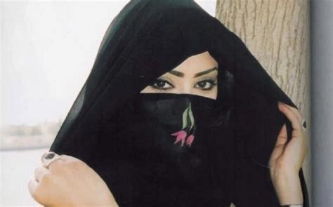 وردة العنزي أرملة سعودية عمرها 27 عام تبحث عن زوج ليساعدها بادراة