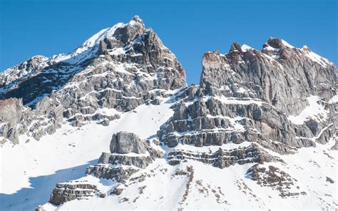 Download Wallpaper 3840x2400 Mountain Snow Peak Landscape White 4k
