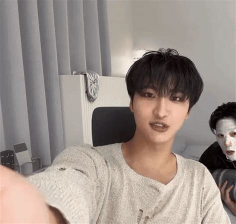 Seonghwa Parkseonghwa GIF Seonghwa Parkseonghwa Ateez Discover Share GIFs
