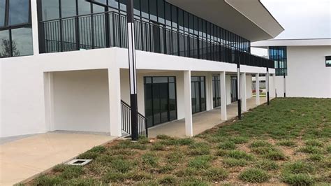 We have a team of experienced and skilled workers and qualified technicians with knowledge of treatment in this field. Seri Alam Properties Sdn. Bhd. - SLG Construction