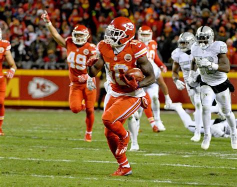 Official twitter account of the kansas city chiefs. Fantasy Football Semi-Final Week: Start, Sit, and Sleepers | FOX Sports