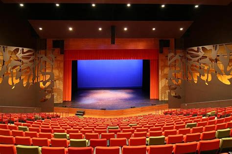 Photos For Obeo Tourid 560171 1000 Seat Proscenium Stage Stage