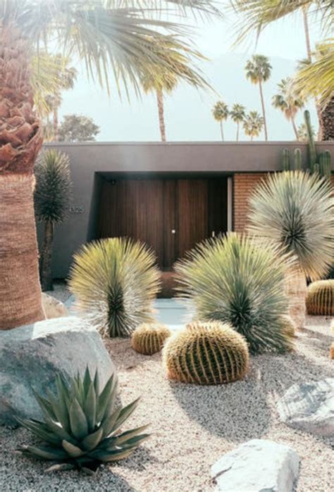 30 Desert Landscaping Ideas With Low Maintenance