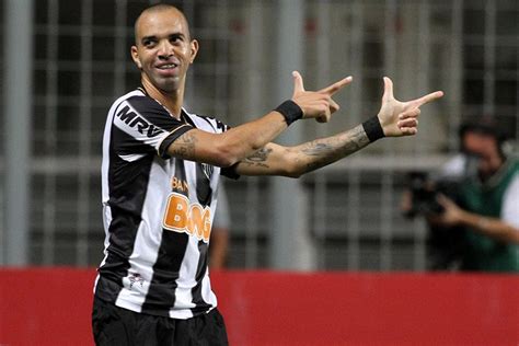 Corinthians Tenta A Contratação De Tardelli Br