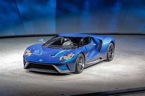 All New Ford Gt Supercar Debuts In Detroit