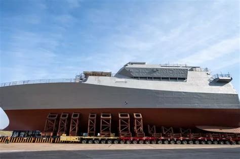 New Bae Systems Warship Takes A Bow At Govan Shipyard Business Insider