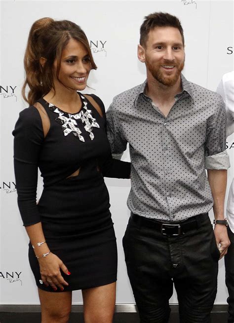 But very few people know about messi's beautiful wife antonela roccuzzo. Antonella Roccuzzo - Sarkany Store Opening in Barcelona ...