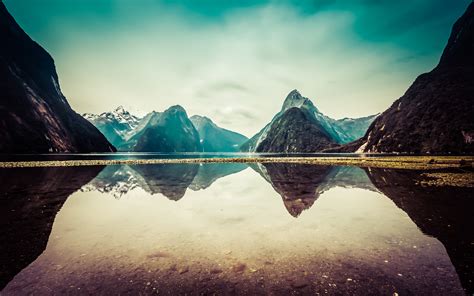 Milford Sound New Zealand Lake Reflection Clouds Snow Mountain