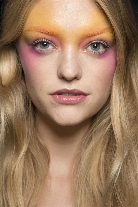 Every Makeup Look You Need To See From The Spring Shows Spring Makeup Trends Catwalk