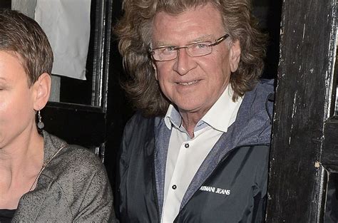 Zbigniew wodecki zawsze zarabiał za mało. Zbigniew Wodecki na premierze z córką! Nazywa ją ...