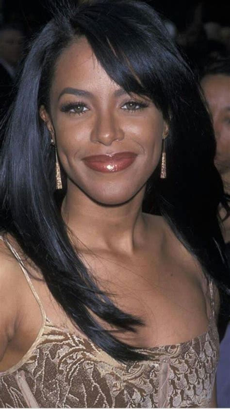 Aaliyah With Images Aaliyah Style Aaliyah Haughton Movie Makeup