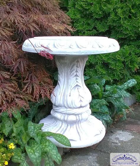 Posted by breslau arlogartenjuly 06, 2019 23:15189 views. Betonmöbel Sitzhocker für Gartentisch rund massiv und ...