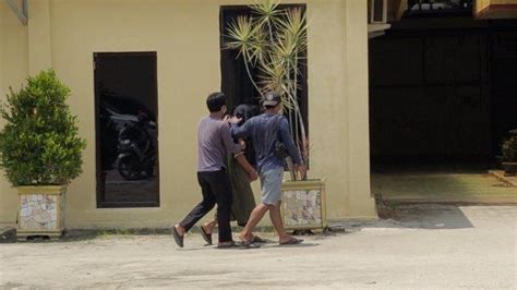Pimpinan teroris yang menggemparkan indonesia 1. BREAKING NEWS: Densus 88 Amankan Dua Terduga Teroris di ...