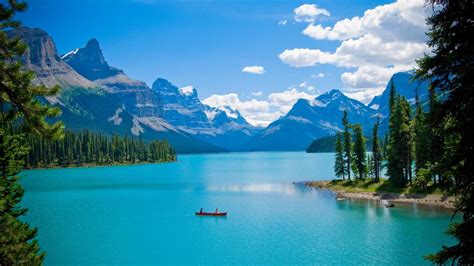 加拿大风景湖泊森林山地船宽屏自然桌面壁纸风景壁纸墨鱼部落格