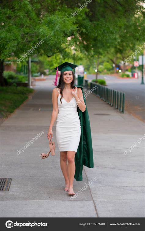 Venta Vestidos Graduacion Universidad En Stock