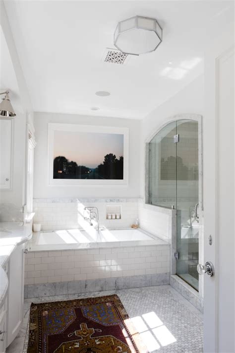36 White Bathroom Ideas With Photos Of All White Bathrooms